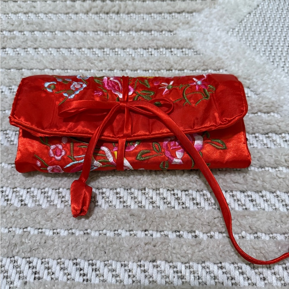 Red Embroidered Satin Women’s Jewelry Organizer